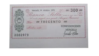Italy 300 Liri, 1976 obverse